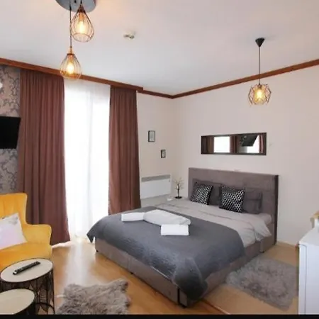 Luxury Ivana *
